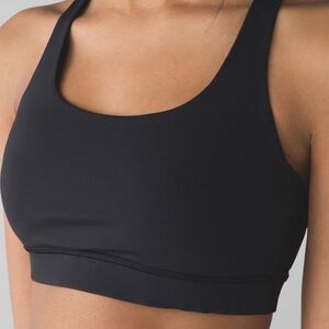 lululemon athletica Black energy Sports Bra size 4